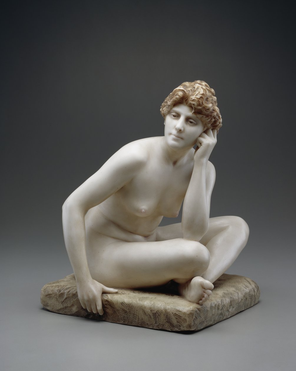 Seated woman, c.1890/95 (marble with original wax & polychromy) بواسطة جان ليون جيروم