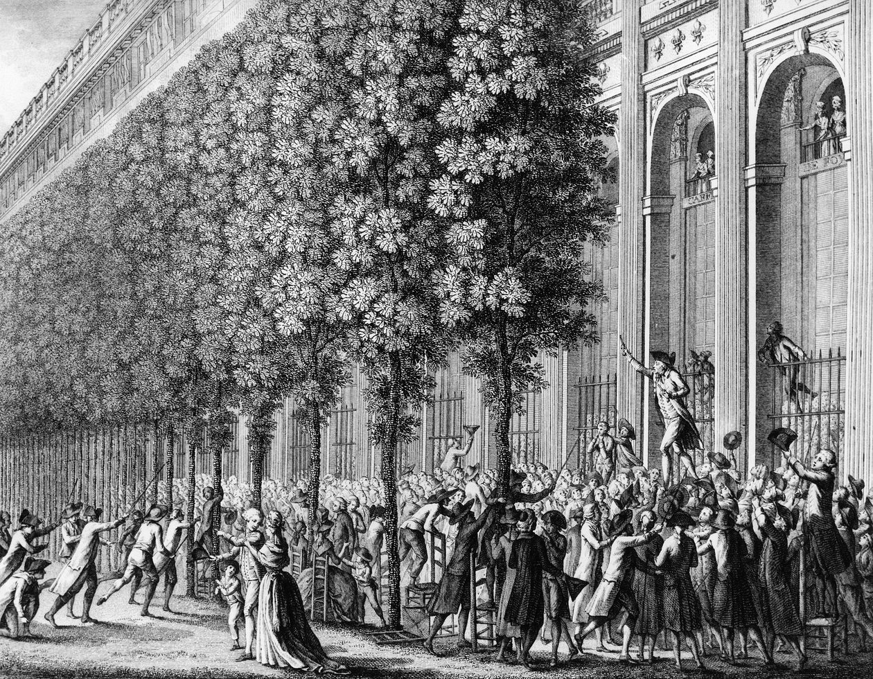 الثورة الفرنسية: حركة قام بها كاميل ديسمولين (1760-1794) في القصر الملكي في 12 يوليو 1789. نقش بيرثاوت بعد بريور. باريس ، مكتبة معهد تاريخ الثورة بواسطة جان لويس الثاني (بعد) بريور