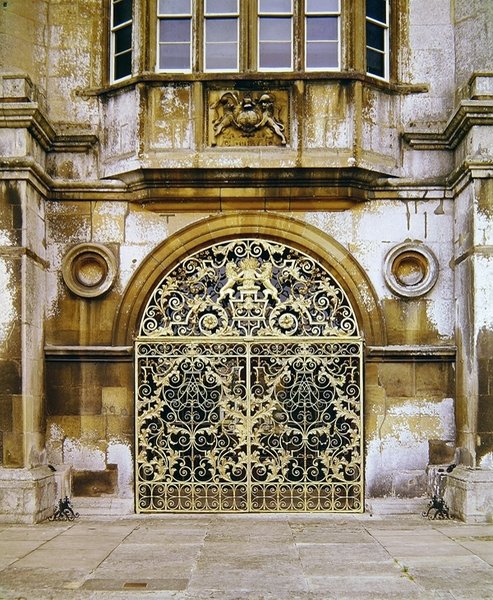 بوابات من Burghley House ، 1710 بواسطة جان تيجو