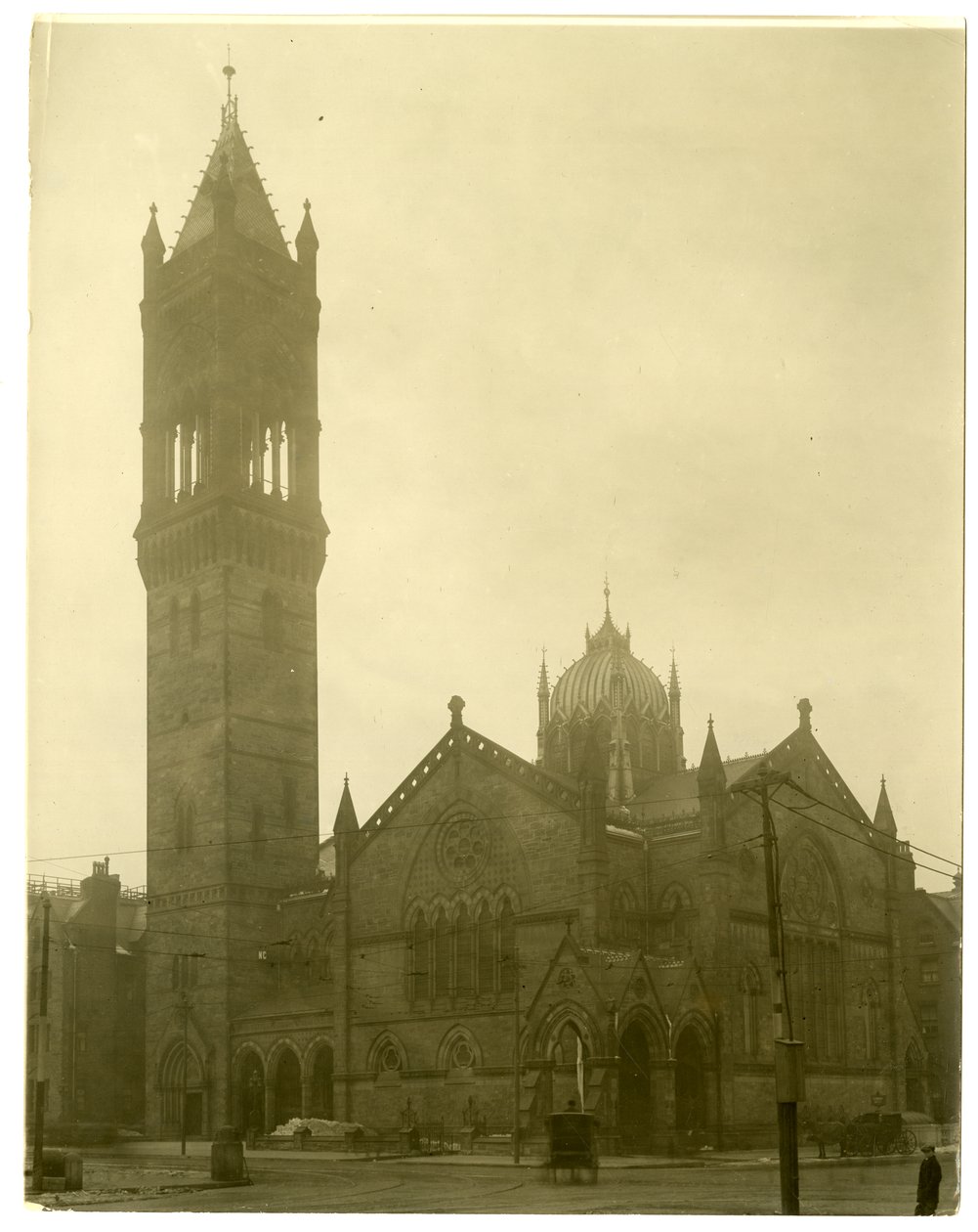 الكنيسة الجنوبية القديمة ، بوسطن ، الولايات المتحدة الأمريكية ، حوالي 1902-10 (صورة فضية للجيلاتين) بواسطة جيسي تاربوكس بيلز