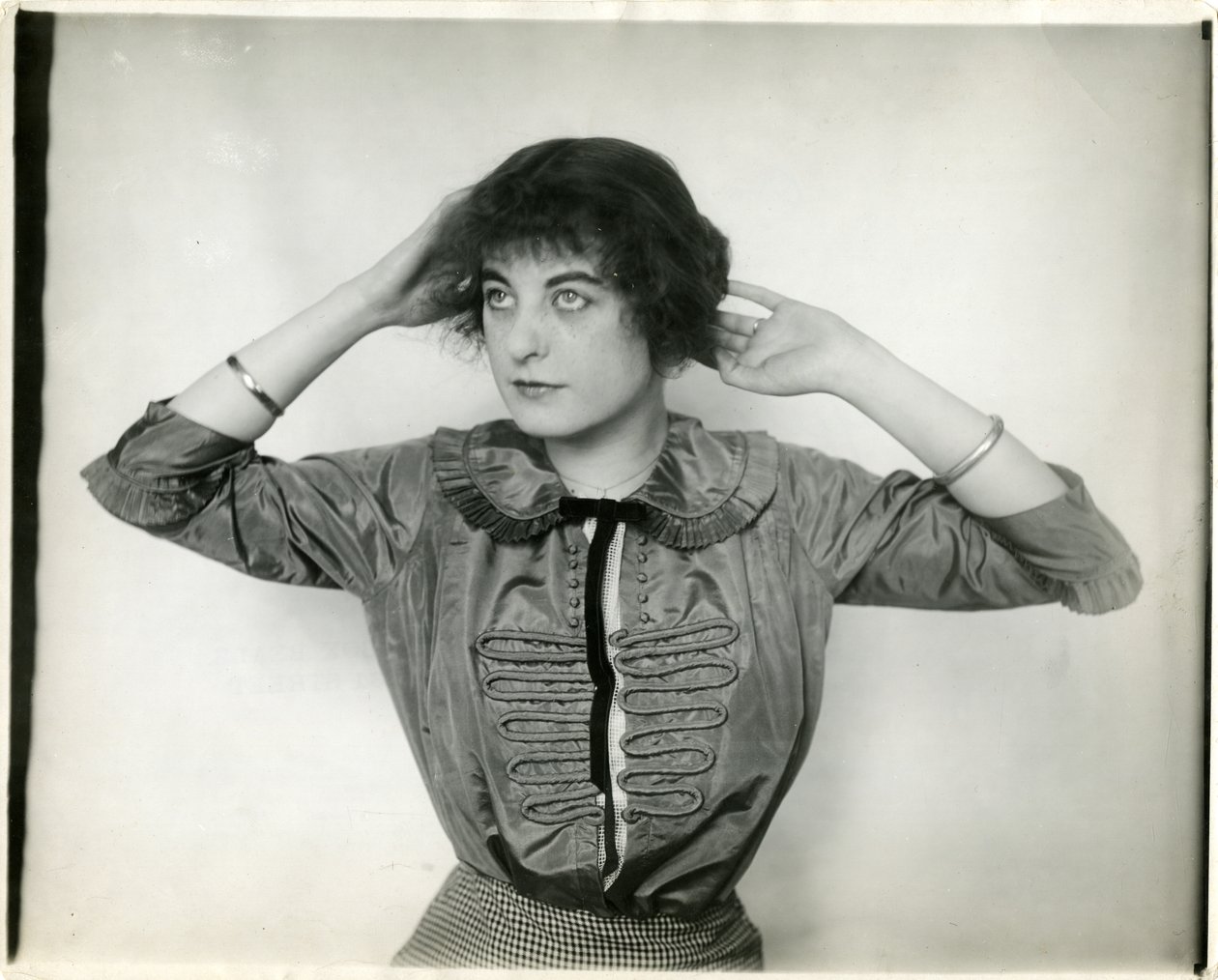 بلوزة من التفتا ، فورسايث ، حوالي 1905-18 (صورة فضية من الجيلاتين) بواسطة جيسي تاربوكس بيلز