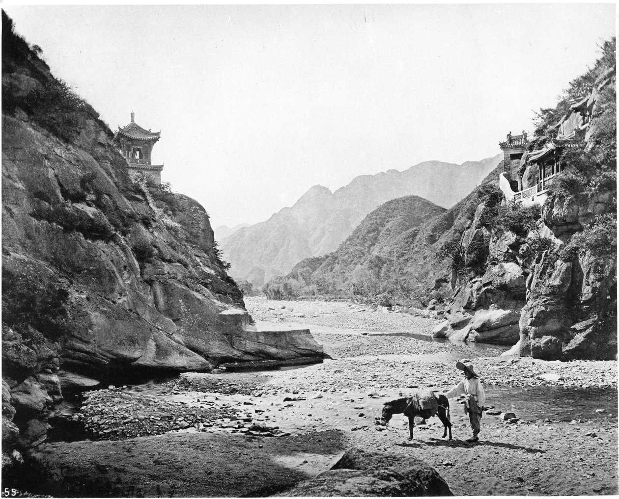 ممر نانكو ، c.1867-72 بواسطة جون طومسون