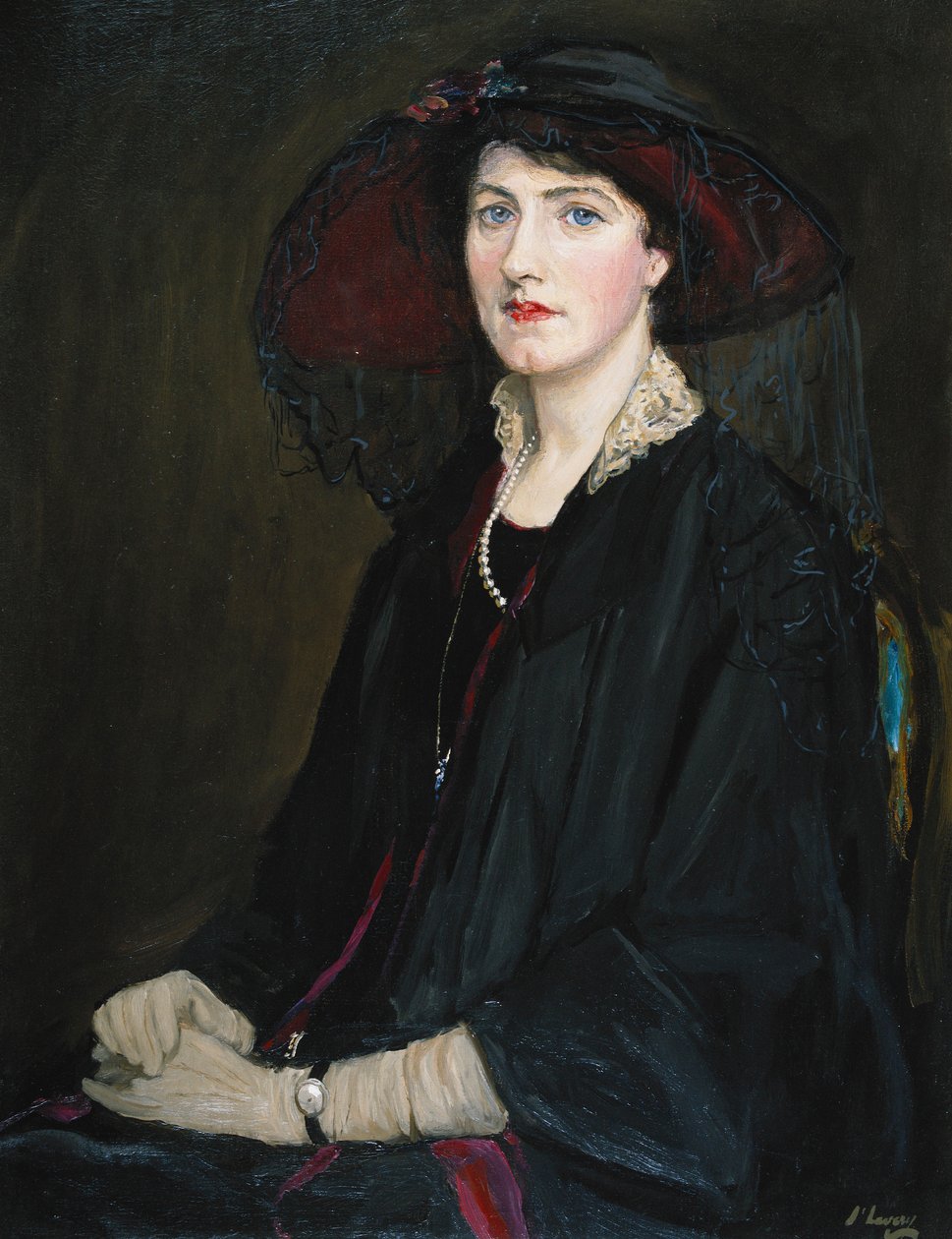 Portait of Lady Raeburn ، نصف طول جالس ، في سترة ذات ياقة من الدانتيل وقلادة من اللؤلؤ وقبعة سوداء بواسطة جون لافري