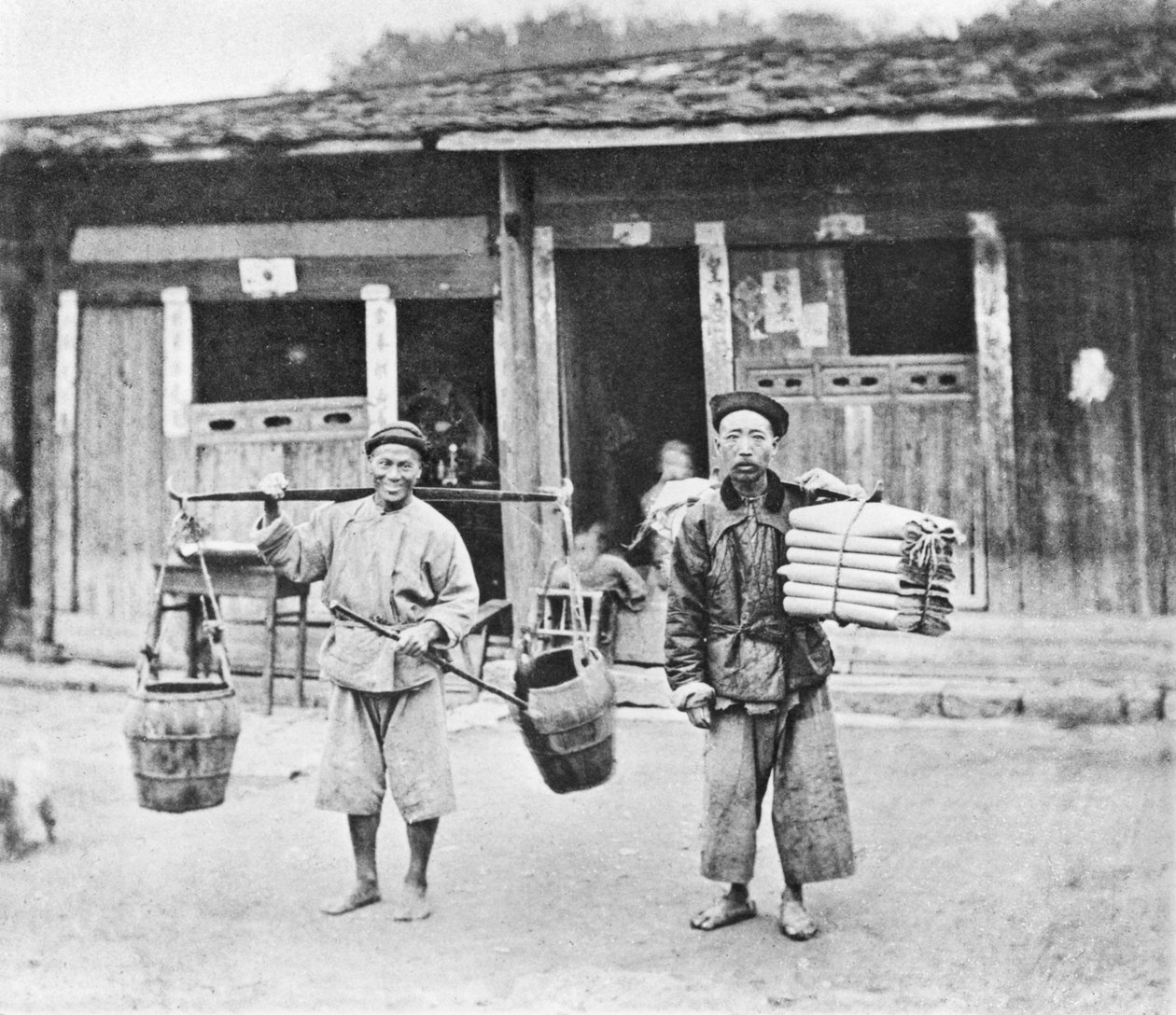 الباعة المتجولون الصينيون ، 1870 بواسطة جون طومسون