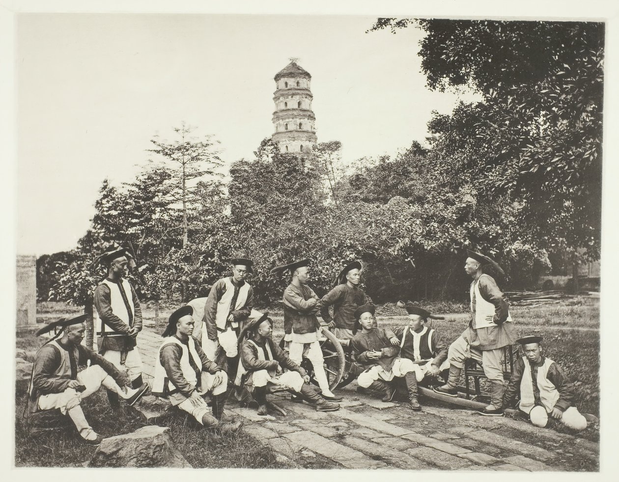 جنود التتار ، ج. 1868. بواسطة جون طومسون