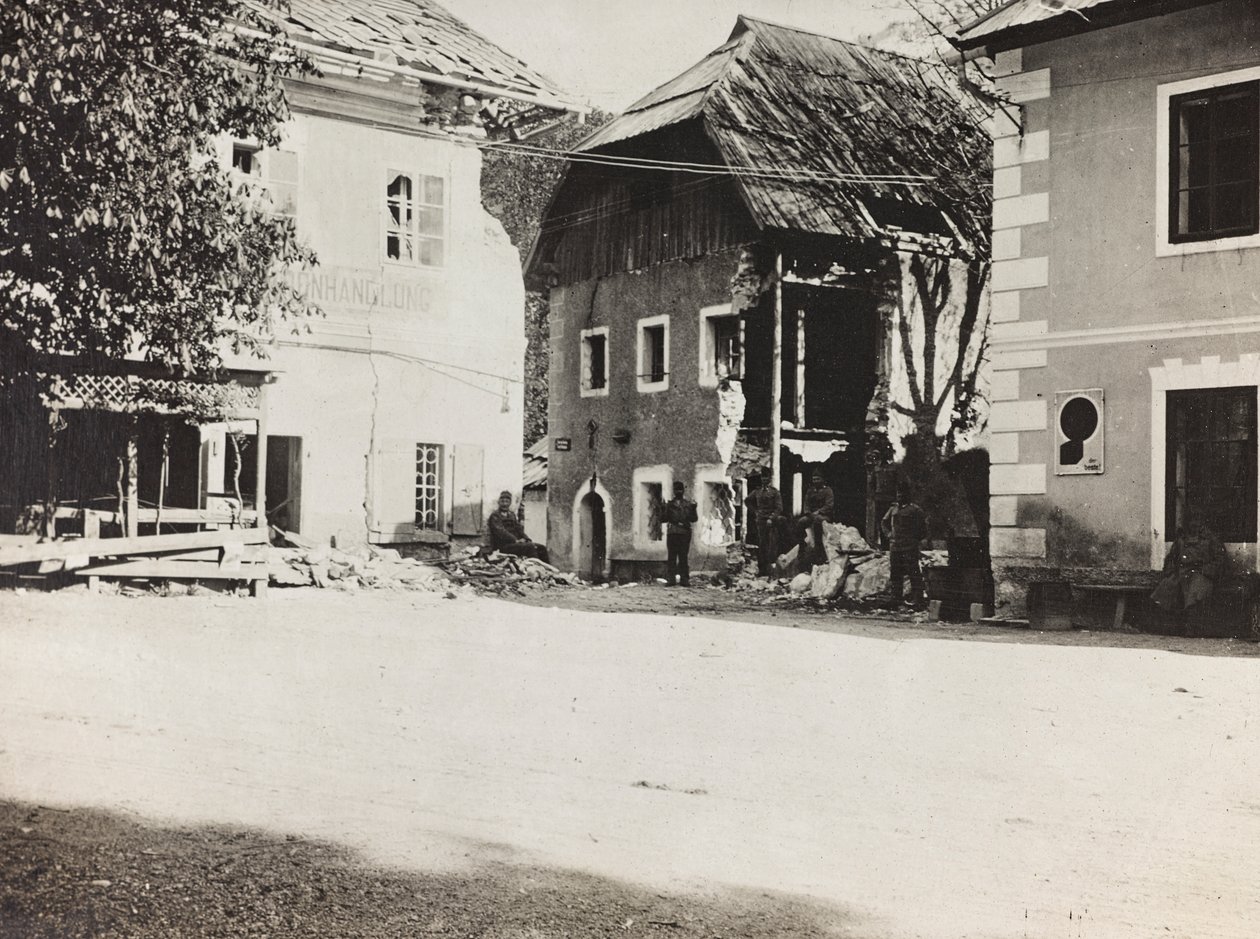 ألبوم "Meine weltkriegs - Erinnerungen South-West Front (Carinthia، Italien، South Tyrol) (حربي العالمية - ذكريات عن الجبهة الجنوبية الغربية في كارينثيا ، إيطاليا ، ترينتينو ألتو أديجي) 31/03/1915 - 12/11 / 1918 - جوزيف زوهليس فيينا ": مربع به رك بواسطة جوزيف زوهليس