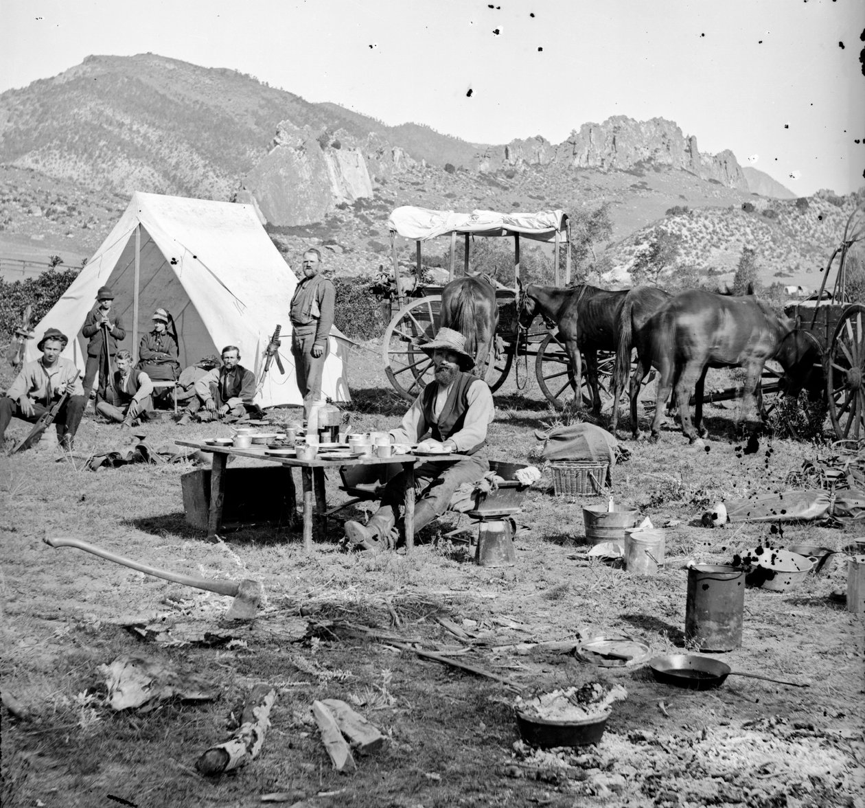 المعسكرات بين التلال ، 1875-1900 بواسطة جوزيف كولير