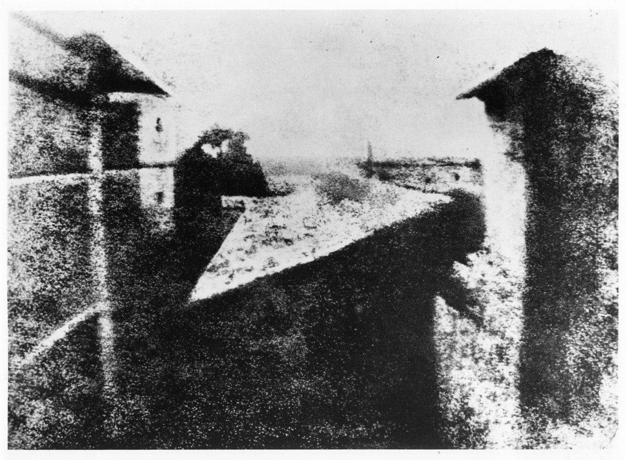 منظر من نافذة في Le Gras ، Saint-Loup-de-Varennes ، 1827 (صور من وزن الجسم) بواسطة جوزيف نيكفور نيبس