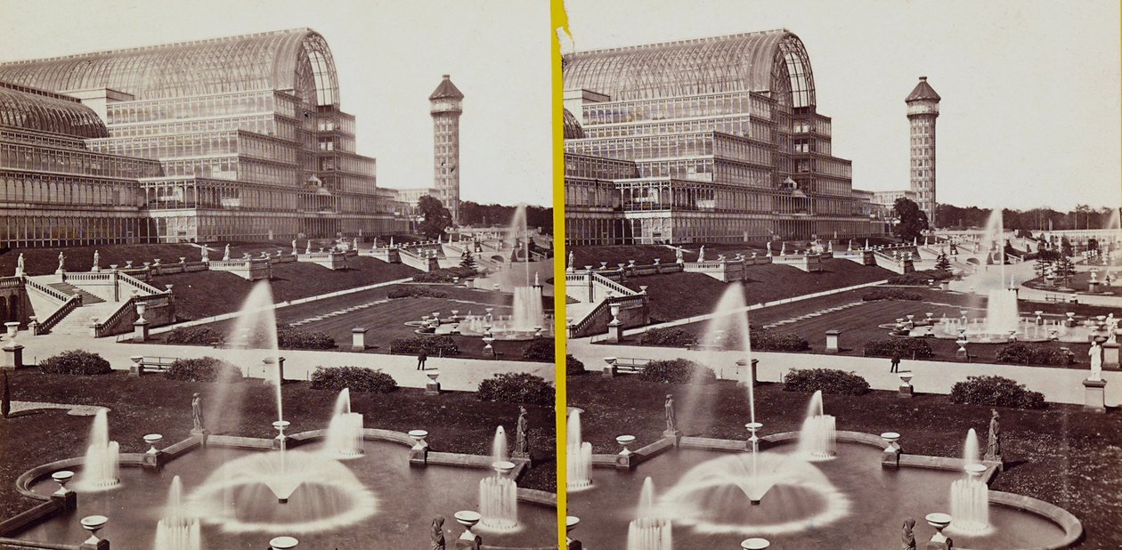 The Crystal Palace in Hyde Park, c.1900 (b/w photo) بواسطة جوزيف باكستون