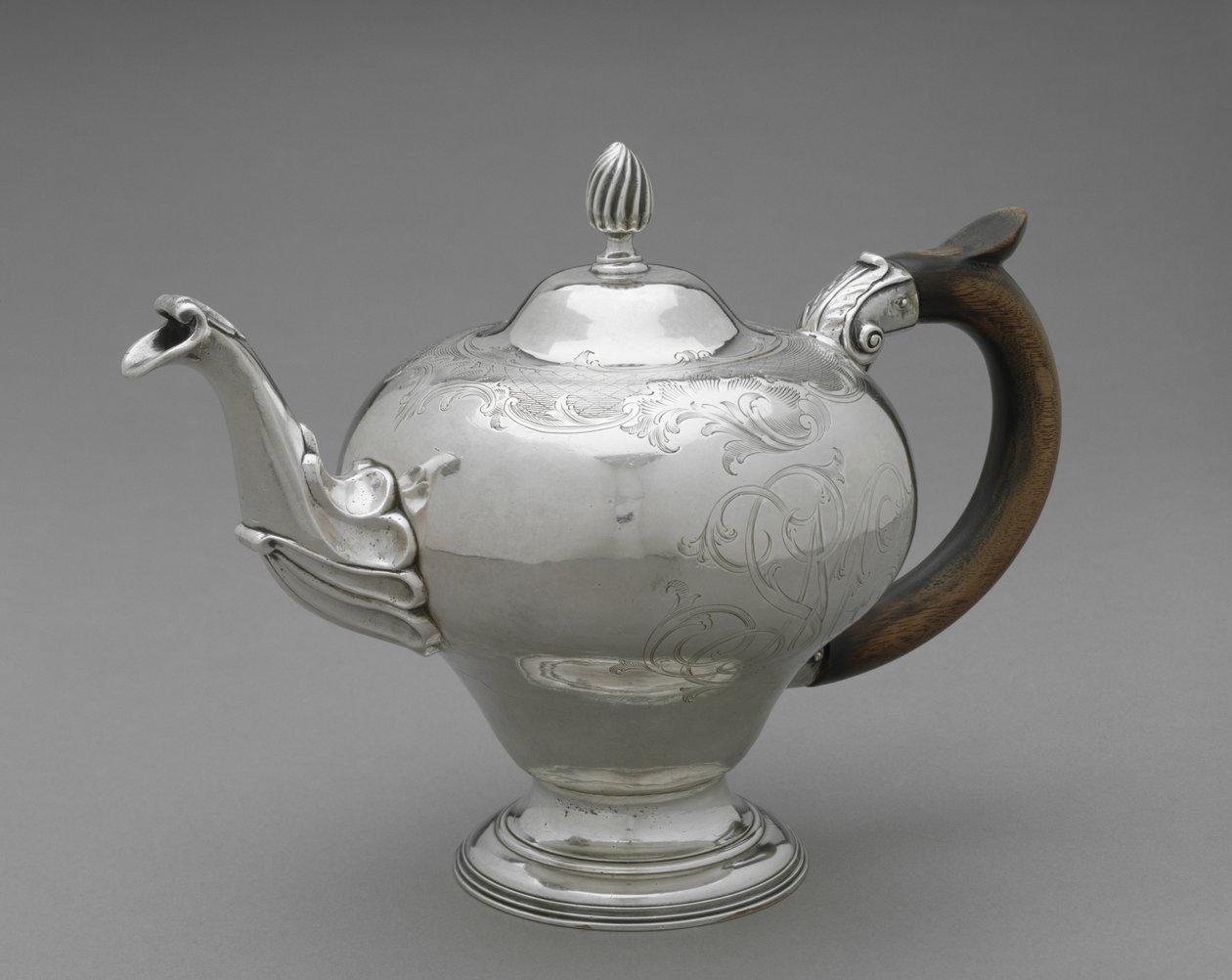 إبريق شاي ، 1755-75 (فضي) بواسطة جوشوا ريتشاردسون