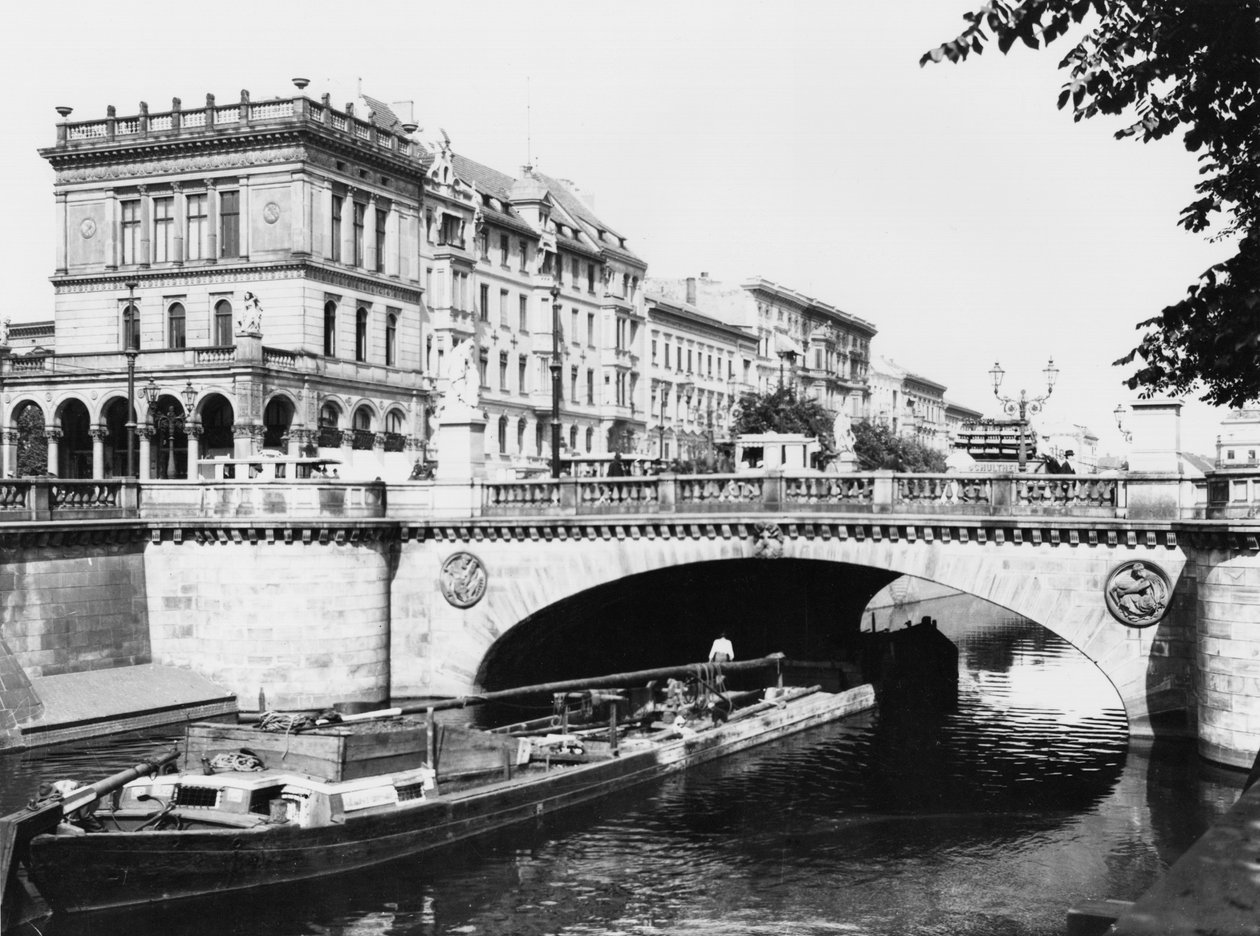 The Belle-Alliance Bridge، Berlin، c.1910 بواسطة جوسيت