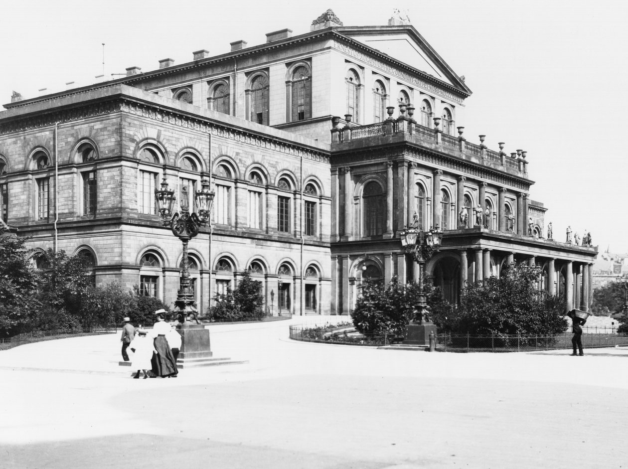 المسرح في هانوفر ، ج .1910 بواسطة جوسيت