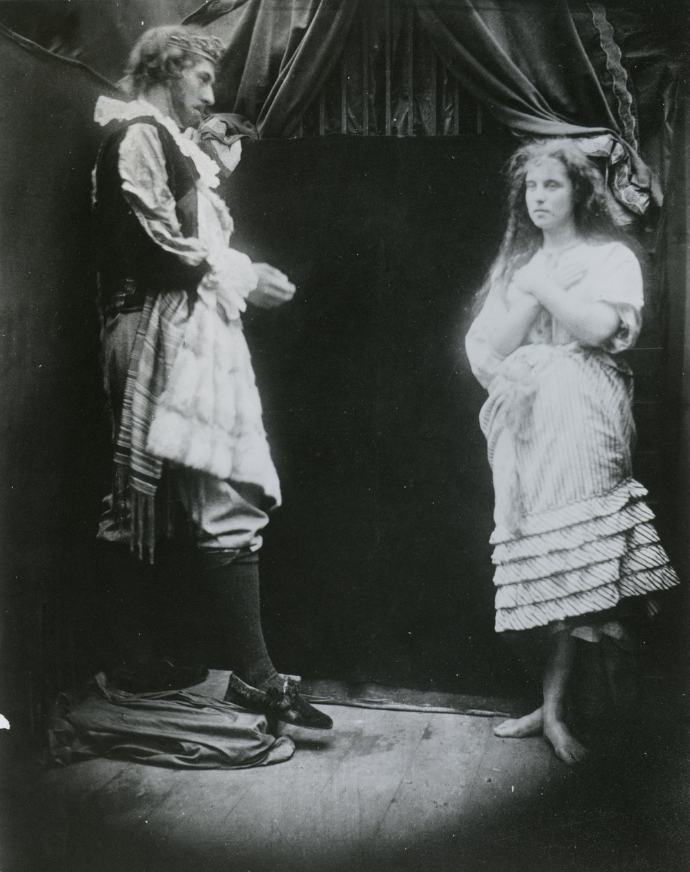 الملك Cophetua و Beggar Maid ، رسم توضيحي من "The Beggar Maid" من قبل Alfred ، اللورد تينيسون ، 1875 (طبعة زلال) بواسطة جوليا مارغريت كاميرون