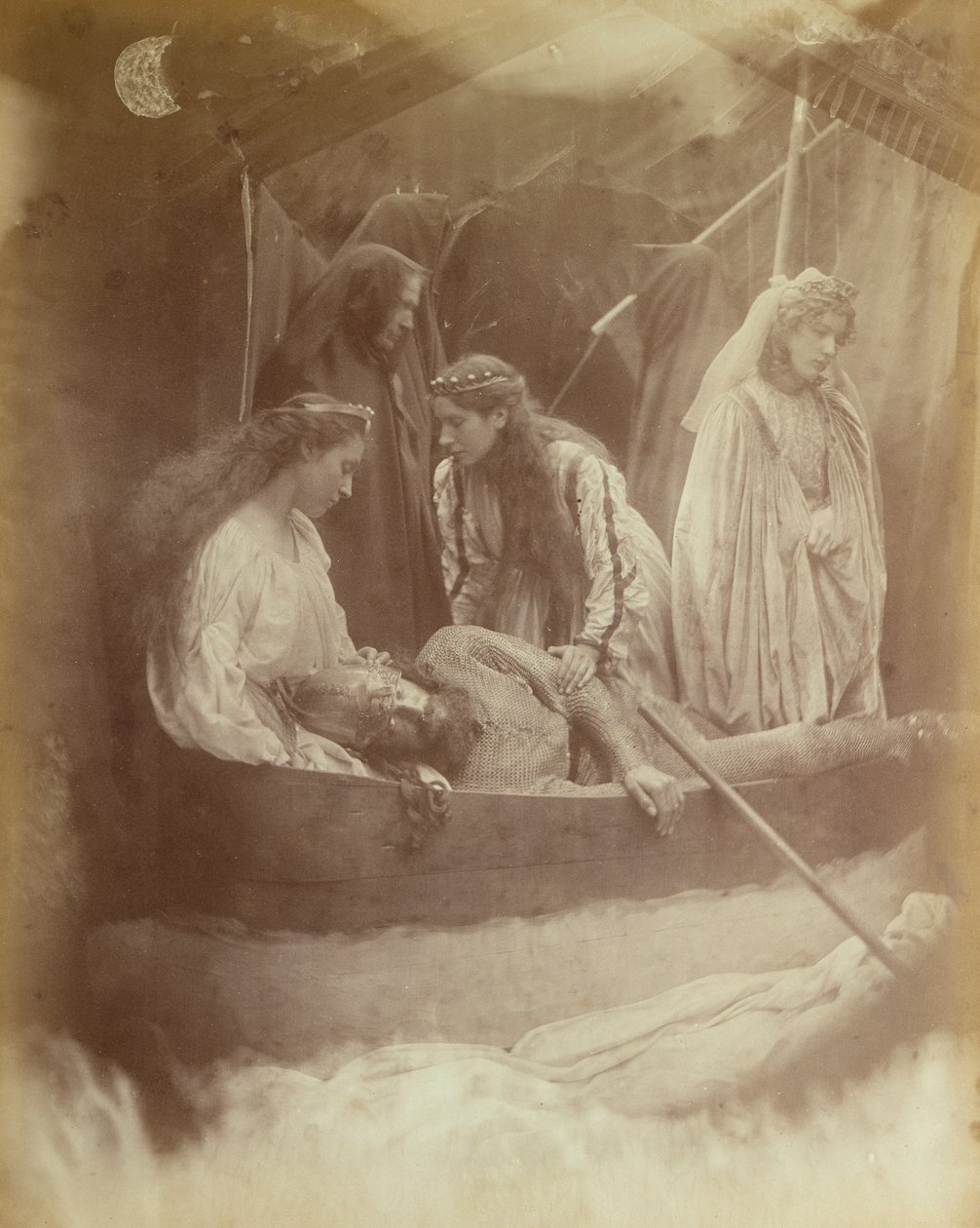 وفاة الملك آرثر ، رسم توضيحي من "أفكار للملك" ألفريد تينيسون ، 1874 (طباعة كربونية) بواسطة جوليا مارغريت كاميرون