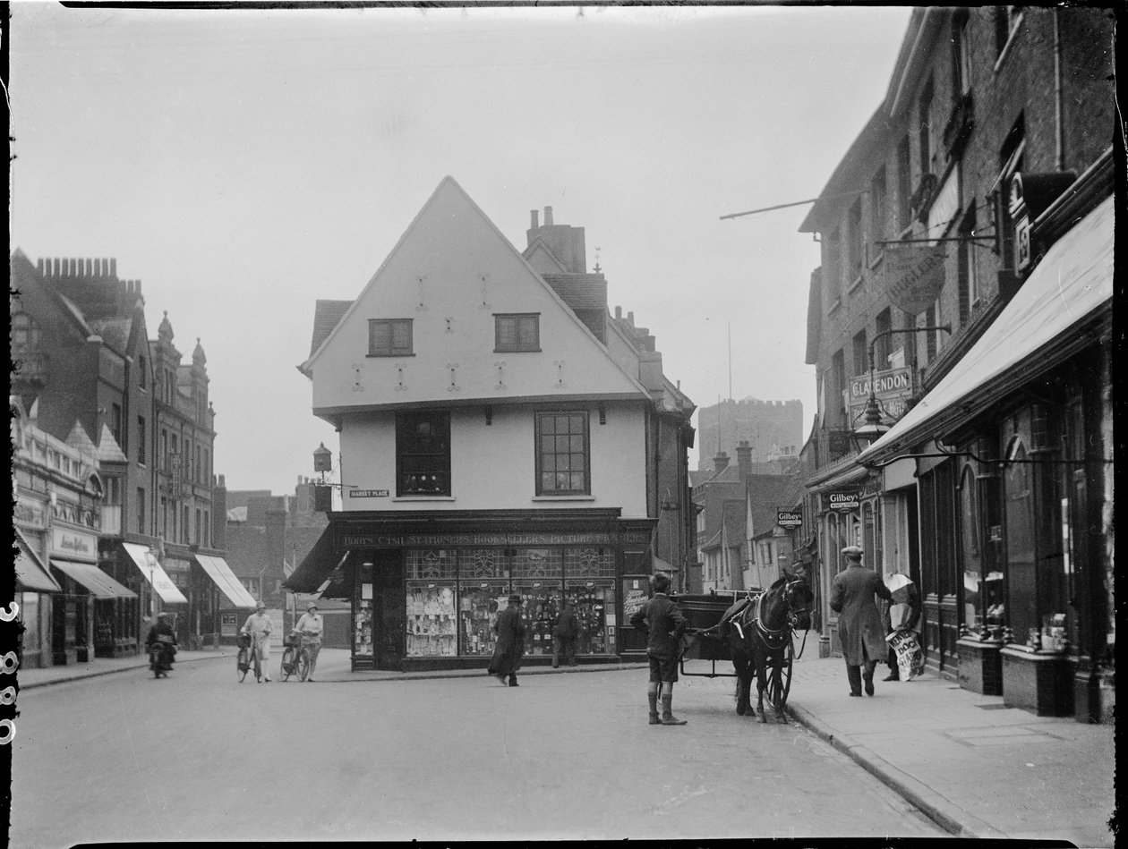 Market Place، St. Albans، St. Albans، Hertfordshire، 26/04/1928 (b / w photo) بواسطة كاثرين جان ماكفي