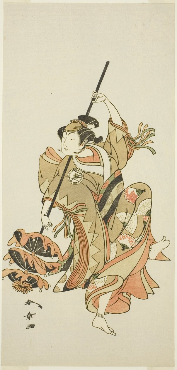 يؤدي الممثل إيواي هانشيرو الرابع رقصة المظلة الثلاثية في "Flower of Japan: Ono no Komachi’s Five Characters" ("Kuni no Hana Ono no Itsumoji") بواسطة كاتسوكاوا شونشو