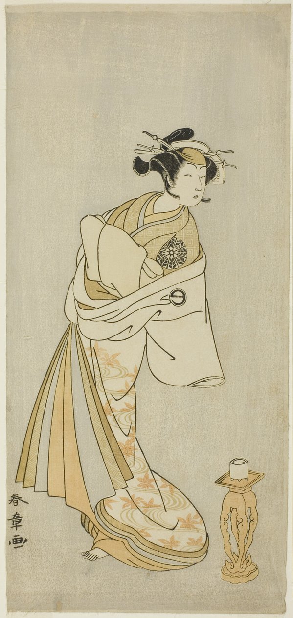 الممثل ناكامورا نوشيو الأول في دور روح المحظية تاكاو ، في تسلسل الرقص Shosagoto "Sono Utsushi-e Matsu ni Kaede" (صورة الظل للصنوبر والقيقب) ، المشهد الأخير من الجزء الثاني من مسرحية Keisei Momiji no Uchikake (Courtesan in an Over-K بواسطة كاتسوكاوا شونشو