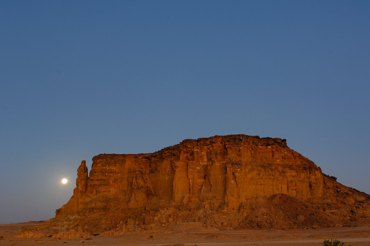  بواسطة كينيث جاريت