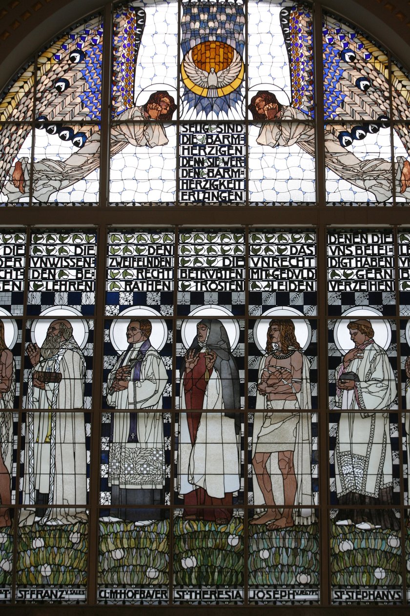 زجاج معشق لكنيسة Am Steinhof (كنيسة Leopld) ، فيينا ، النمسا (صورة) بواسطة كلومان موسر