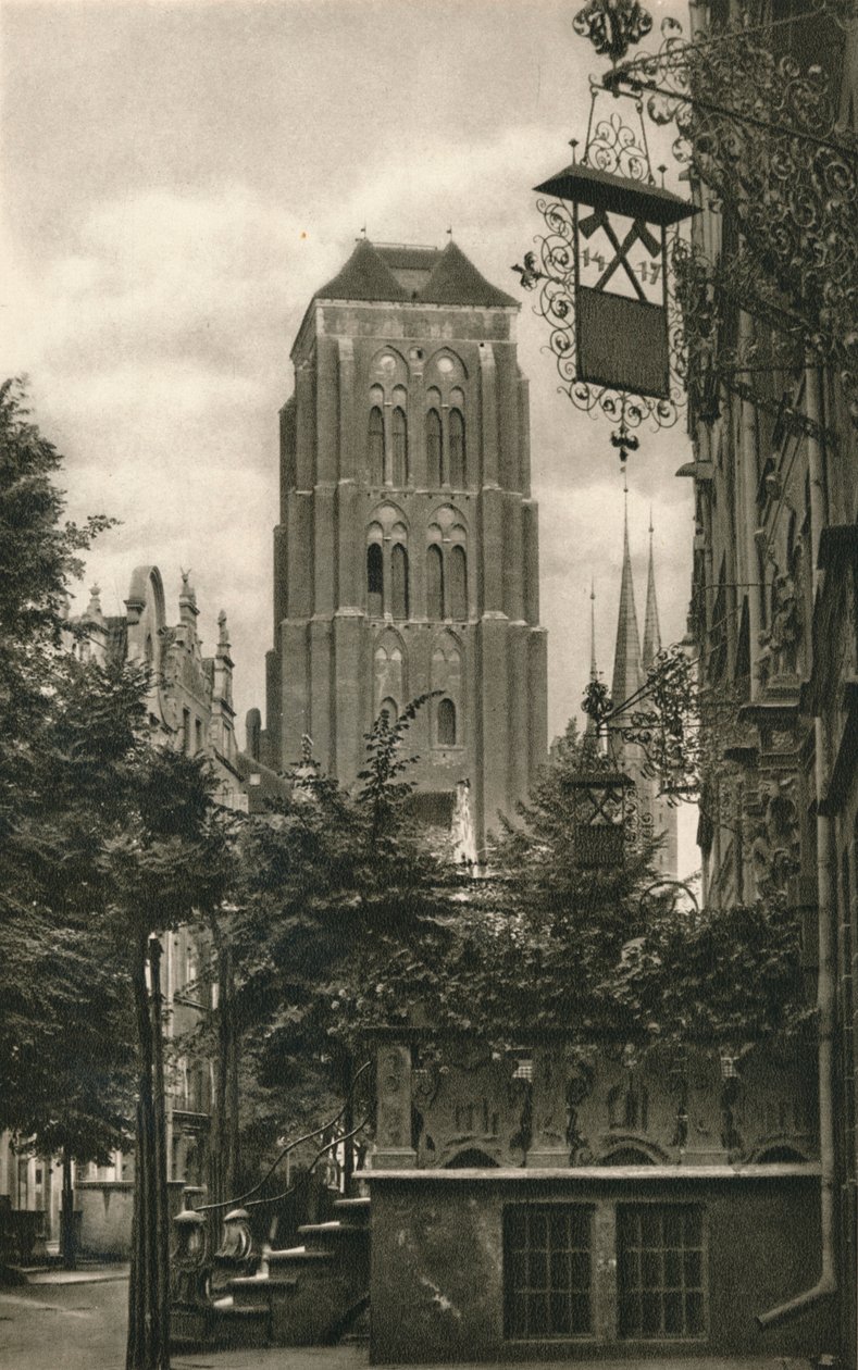 غدانسك. Jopengasse - Marienkirche ، 1931 بواسطة كيرت هيلشر