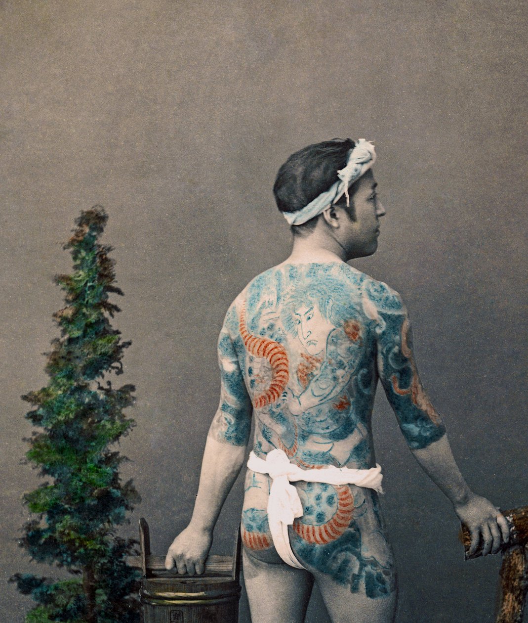 وشم ياباني Betto-Groom ، c.1880 (طبعة زلال ملونة يدوية) بواسطة كوساكابي كيمبي