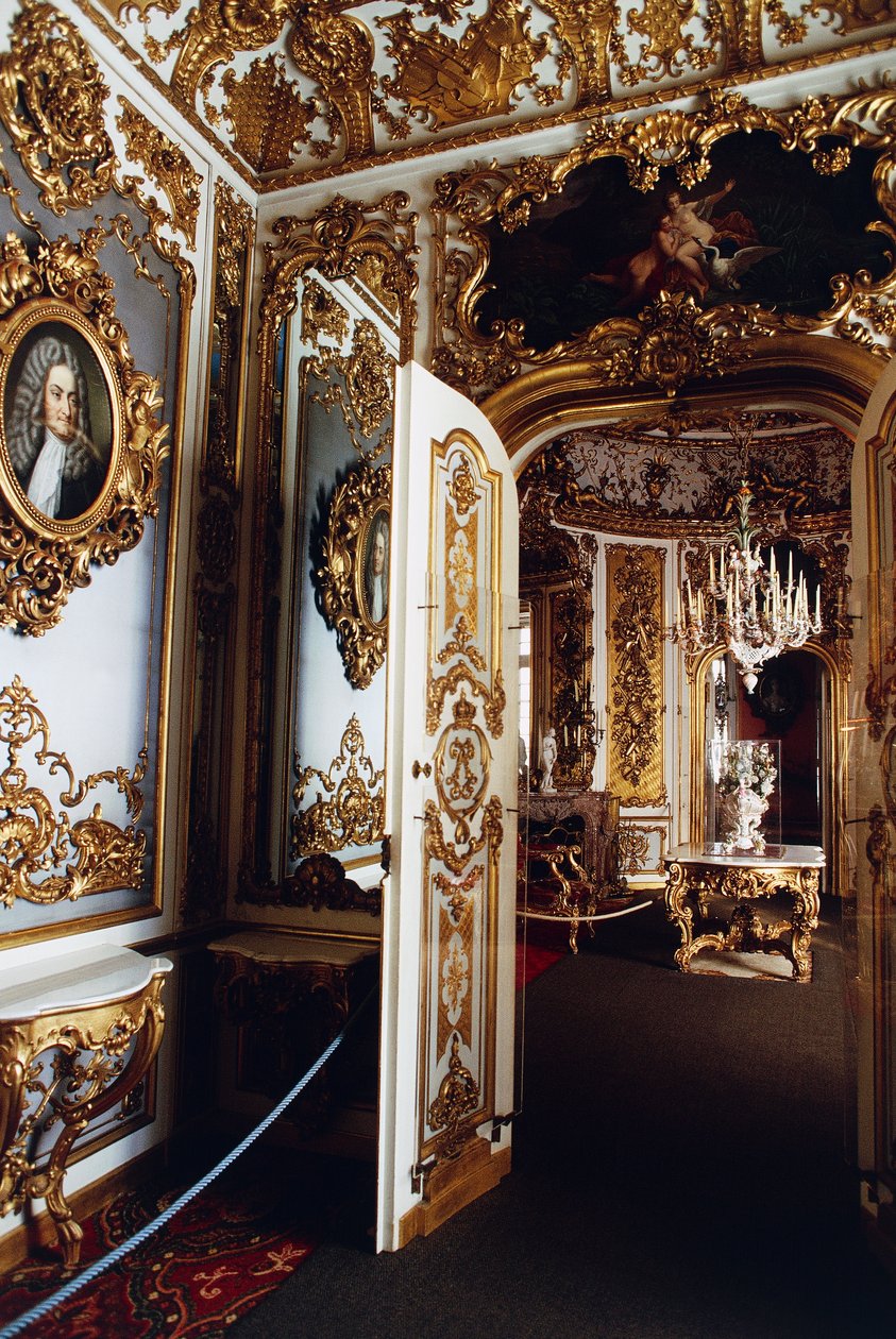 Interior of Linderhof Palace of Ludwig II بواسطة ليلى (فنانة معاصرة) الشوا