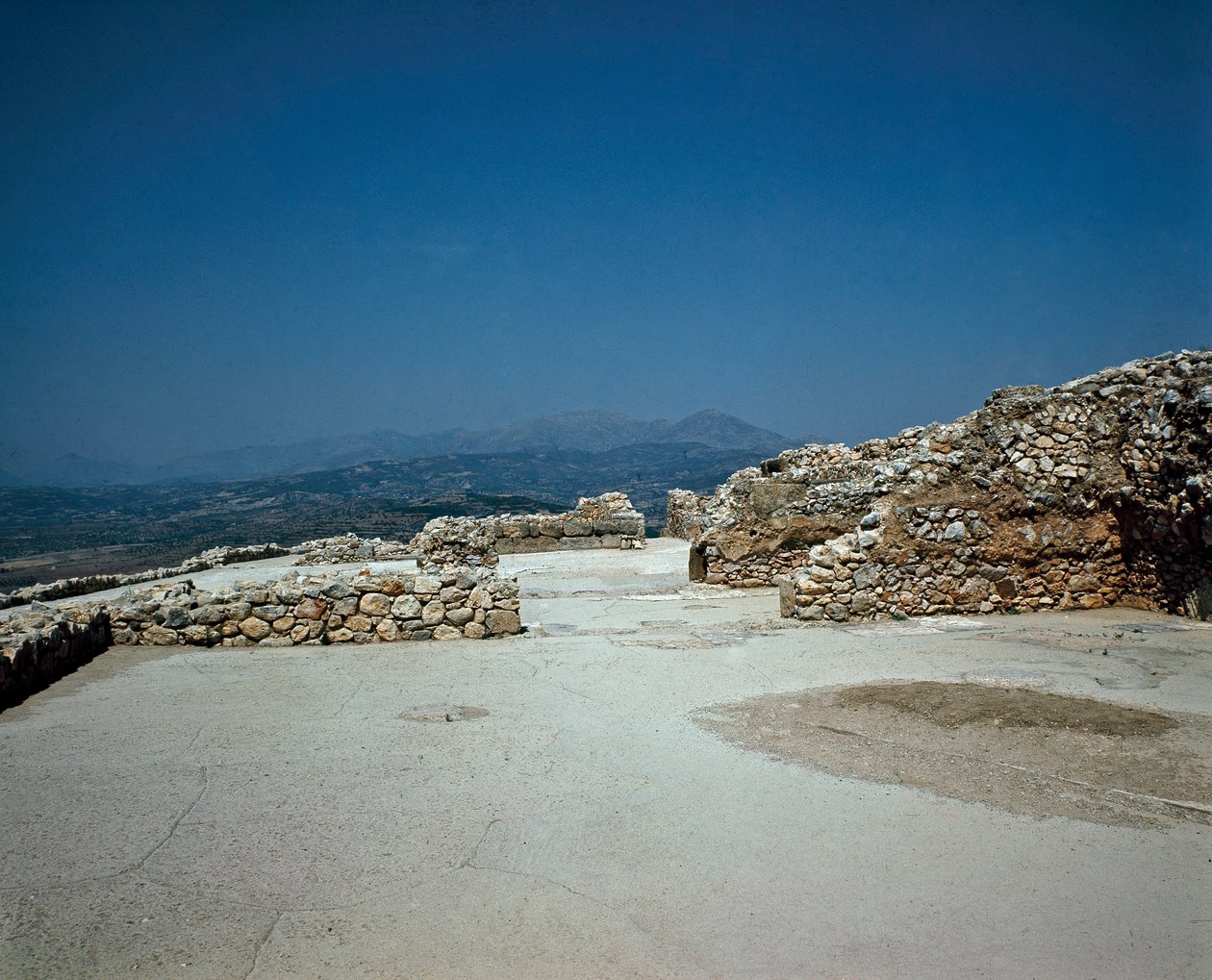 Megaron of the Royal Palace: موقع مدينة Mycenes القديمة ، في البيلوبونيز (1500-1100 قبل الميلاد) اليونان بواسطة الفترة الهلادية المتأخرة الميسينية