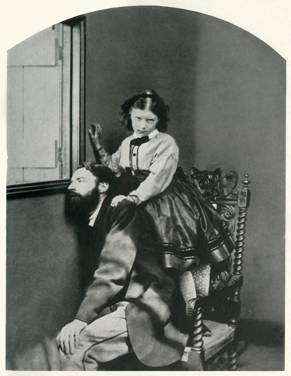 في النافذة ، c1860s ، 1948. بواسطة لويس كارول