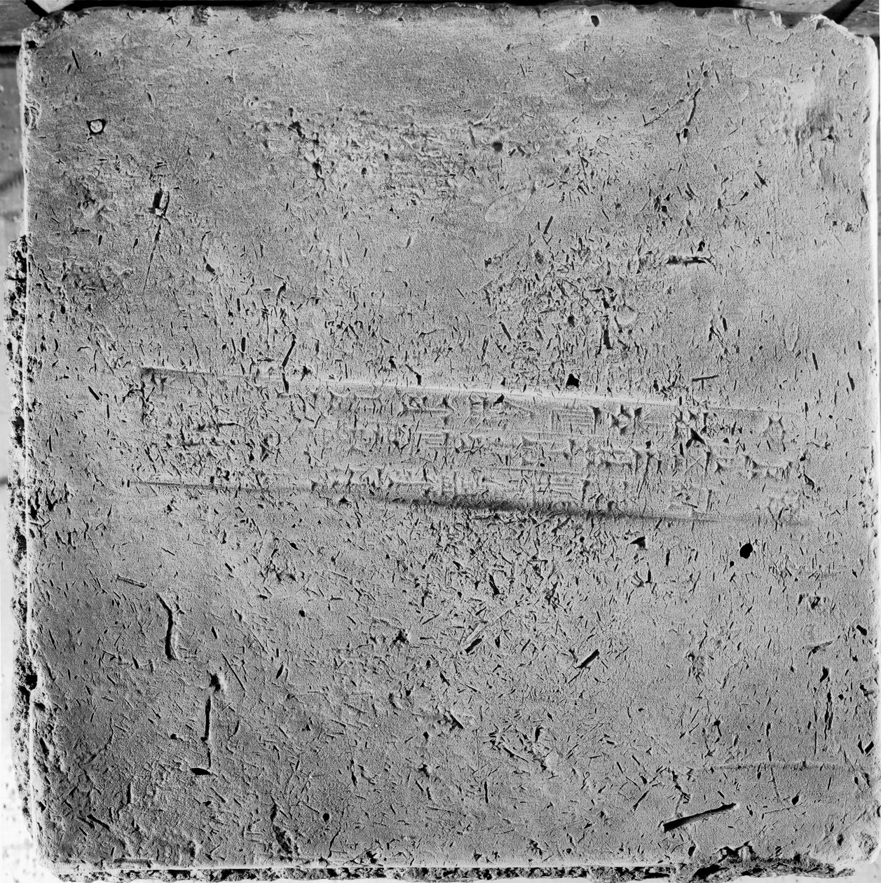 ALCHEMY AND EARLY CHEMISTRY Cuneiform inscription on an ancient Babylon Cuneiform inscription on an ancient Babylonian brick بواسطة غير معروف غير معروف