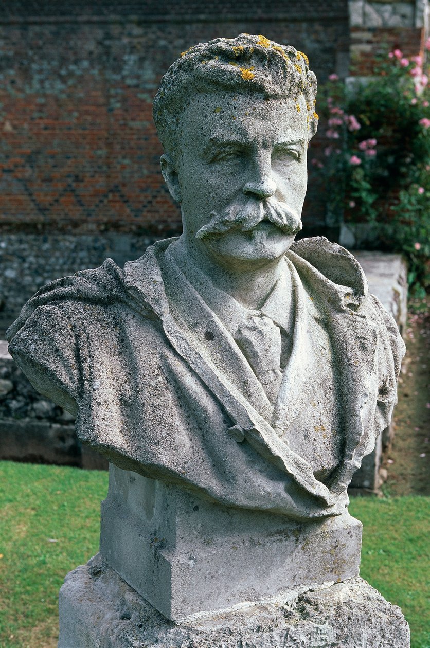 Bust of Guy De Maupassant, garden of the Castle of Miromesnil, France, Upper Normandy بواسطة غير معروف غير معروف