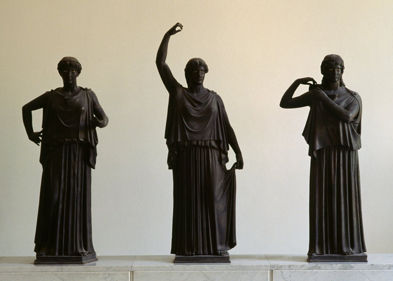 Dancers or Hydrophorai (water bearers), group of five bronze sculptures from Villa of the Papyri, Herculaneum, Campania, Italy. Roman civilization بواسطة غير معروف غير معروف