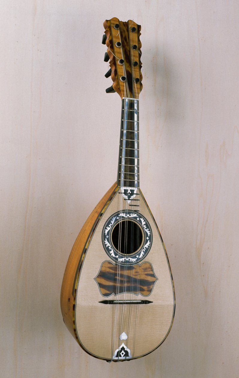Neapolitan mandolin, musical instrument built in the workshop of the luthier Pasquale Scala in Praiano, Campania. Italy, 20th century بواسطة غير معروف غير معروف