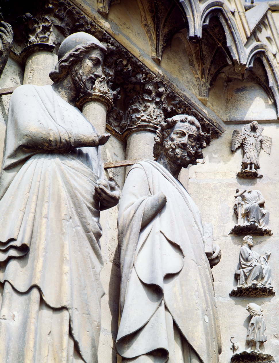 Statue of apostle, detail of south door of Cathedral of Notre-Dame (UNESCO World Heritage List بواسطة غير معروف غير معروف
