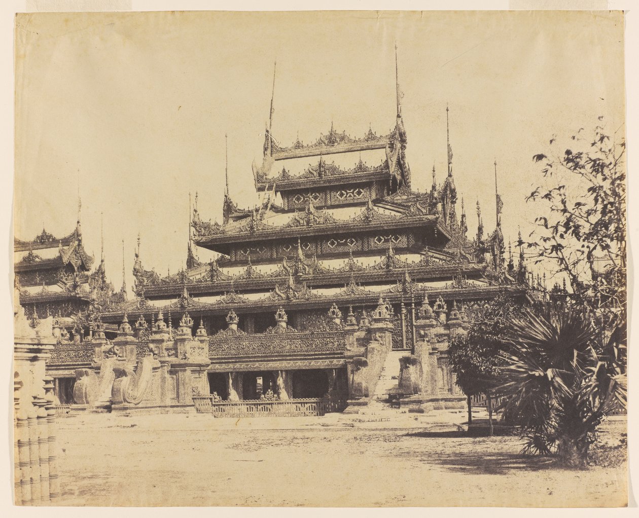 أميرابورا. Maha-Too-Lo-Bounghian Kyoung ، 1855 (طبعة زلال من ورقة شمعية سلبية) بواسطة أمعاء لينيوس