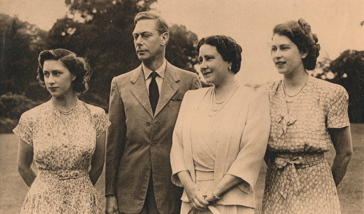 العائلة الملكية في أراضي رويال لودج ، وينسور ، 1946 بواسطة ليزا شيريدان