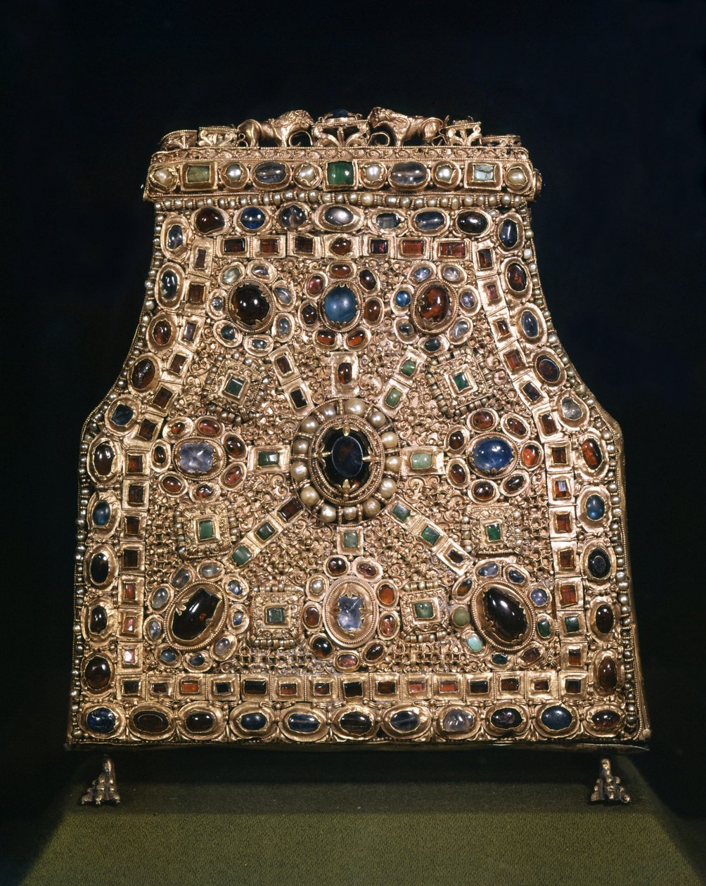 الفن اللومباردي. مصلح من سن القديس يوحنا المعمدان (القرن 8-9). كنز كاتدرائية مونزا. بواسطة مدرسة لومبارد