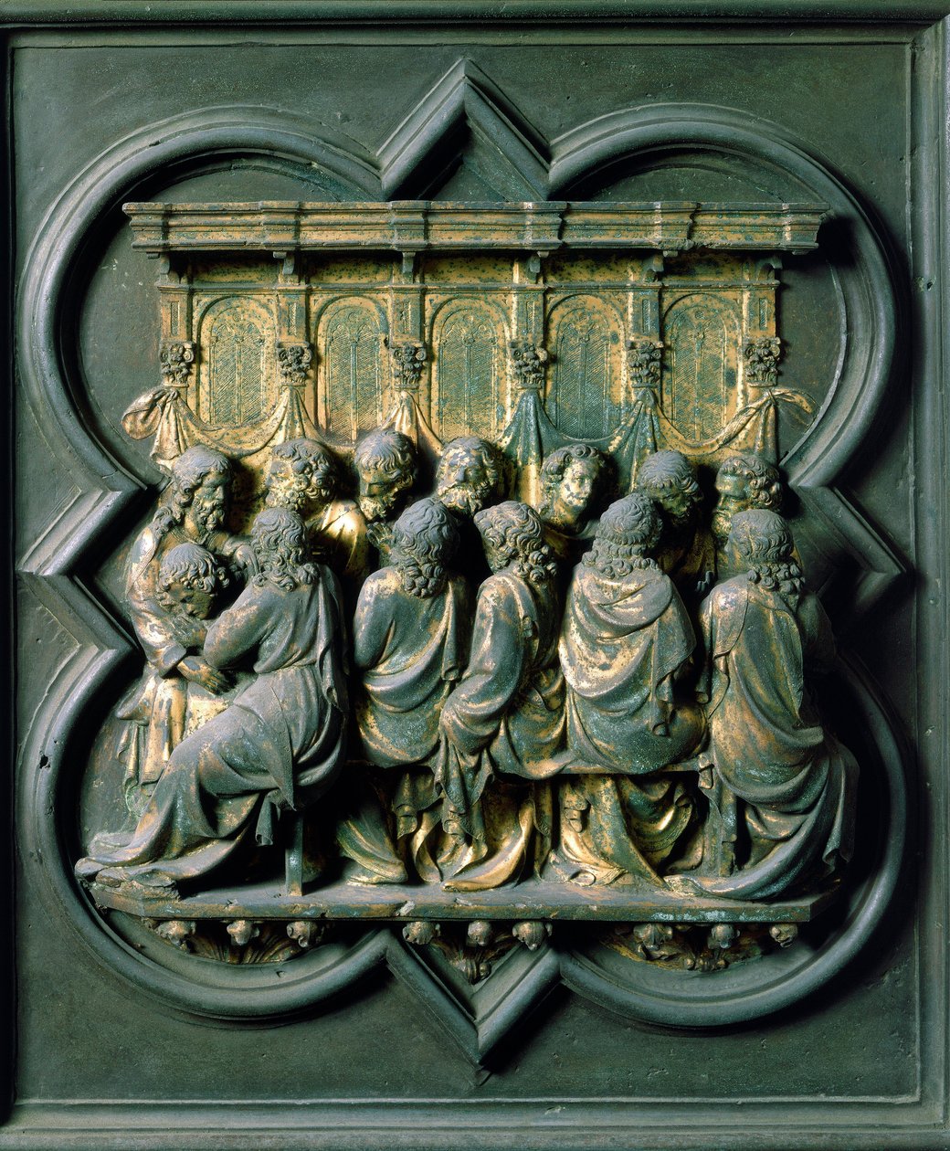شمال بورت (يسمى Porte de la Croix ، في الشمال) ، التفاصيل الخارجية: "" la Cene "" منحوتة برونزية من صنع Lorenzo Ghiberti (1378-1455) بواسطة لورينزو غيبرتي