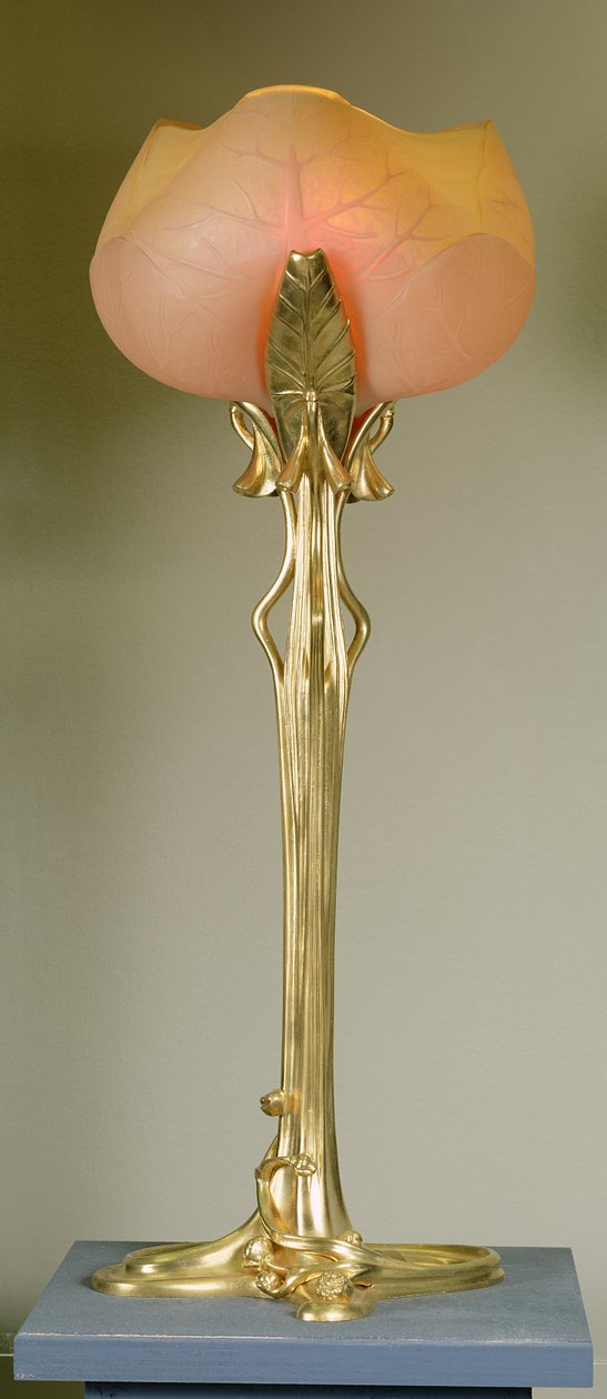 مصباح طاولة c.1902-04 (برونز مطلي بالذهب وزجاج) بواسطة لويس ماجوريل
