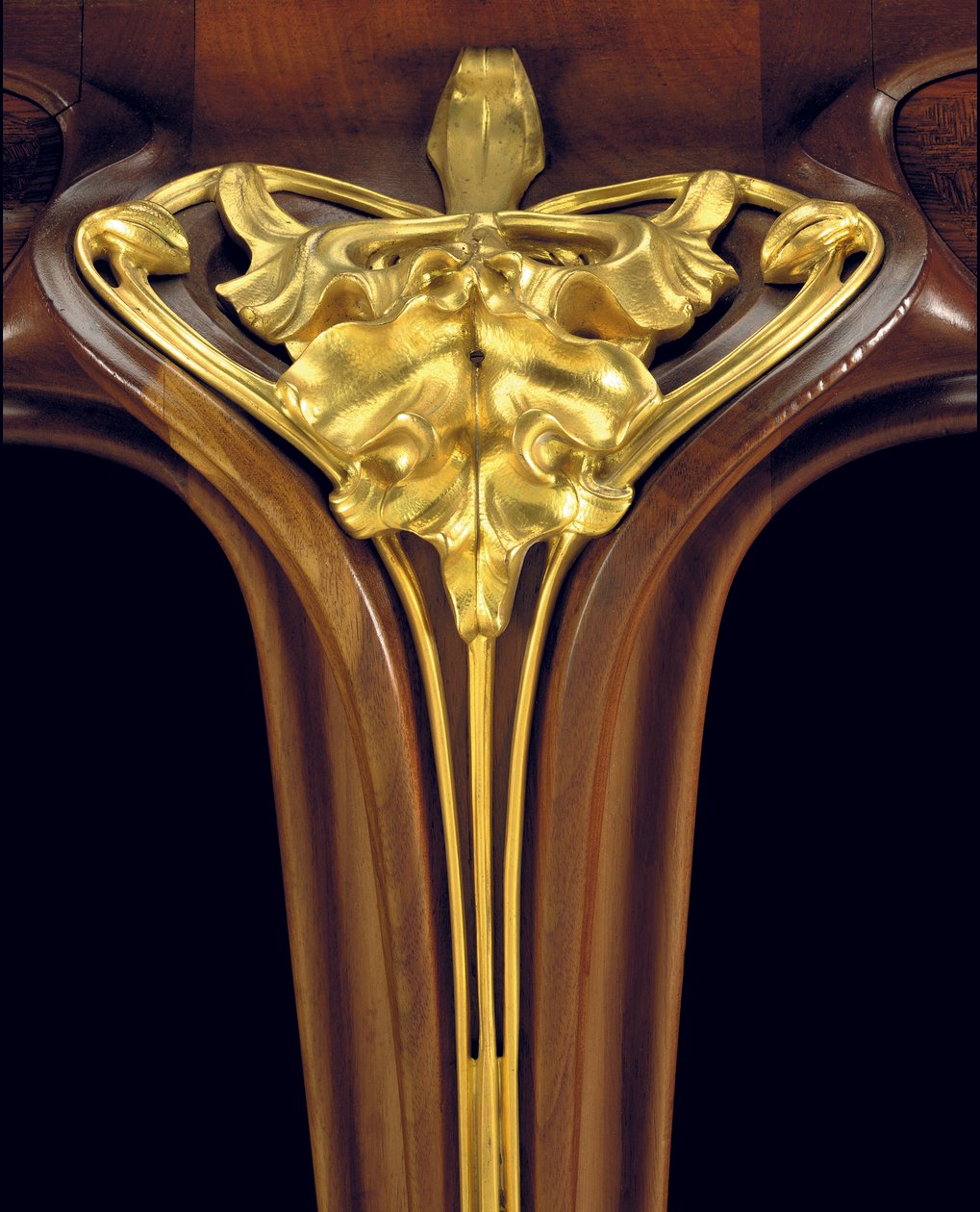 مكتب `` Orchidee &39;&39; ، حوالي 1903 (خشب الماهوجني ، والبرونز المذهب والزجاج) (انظر أيضًا 1065877-81) بواسطة لويس وداوم براذرز ماجوريل