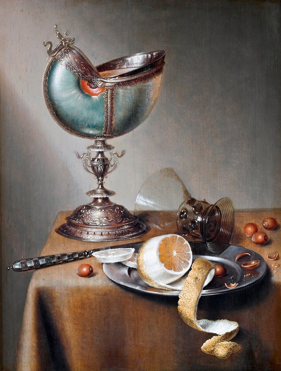 "" Nature morte a la coupe nautile "(Still-Life with Nautilus Cup) Peinture de Marten Boelema de Stomme (1611-1644) - زيت على خشب خافت 50x38 سم Hallwylska Museet ، ستوكهولم بواسطة Maerten Boelema de Stomme