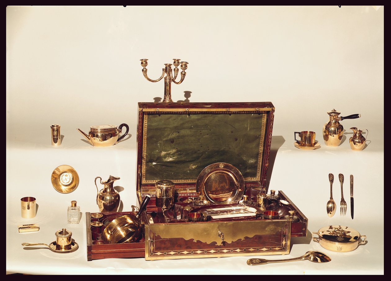 Necessaire ينتمي إلى نابليون الأول (1769-1821) (خشب مع ترصيع الذهب) بواسطة مارتن جيوم بينايس