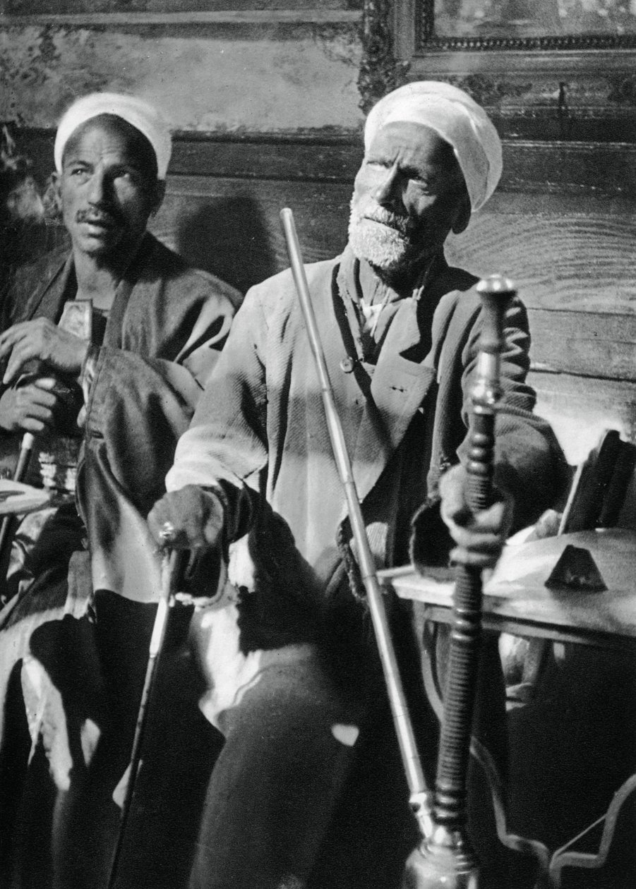 تدخين النرجيلة ، القاهرة ، 1937 بواسطة مارتن هورليمان