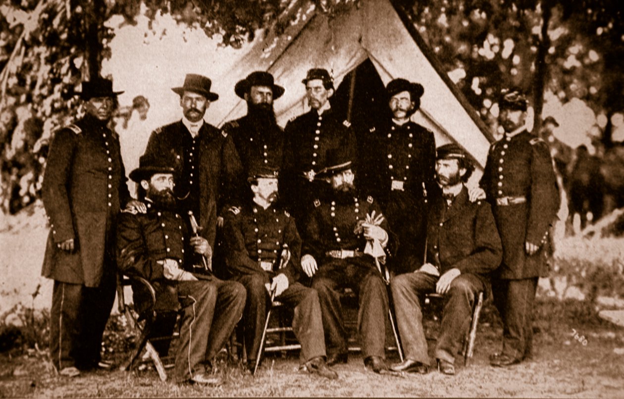 الجنرال جيفرسون سي ديفيس وطاقمه ، 1861-1865 (صورة بني داكن) بواسطة ماثيو ب برادي