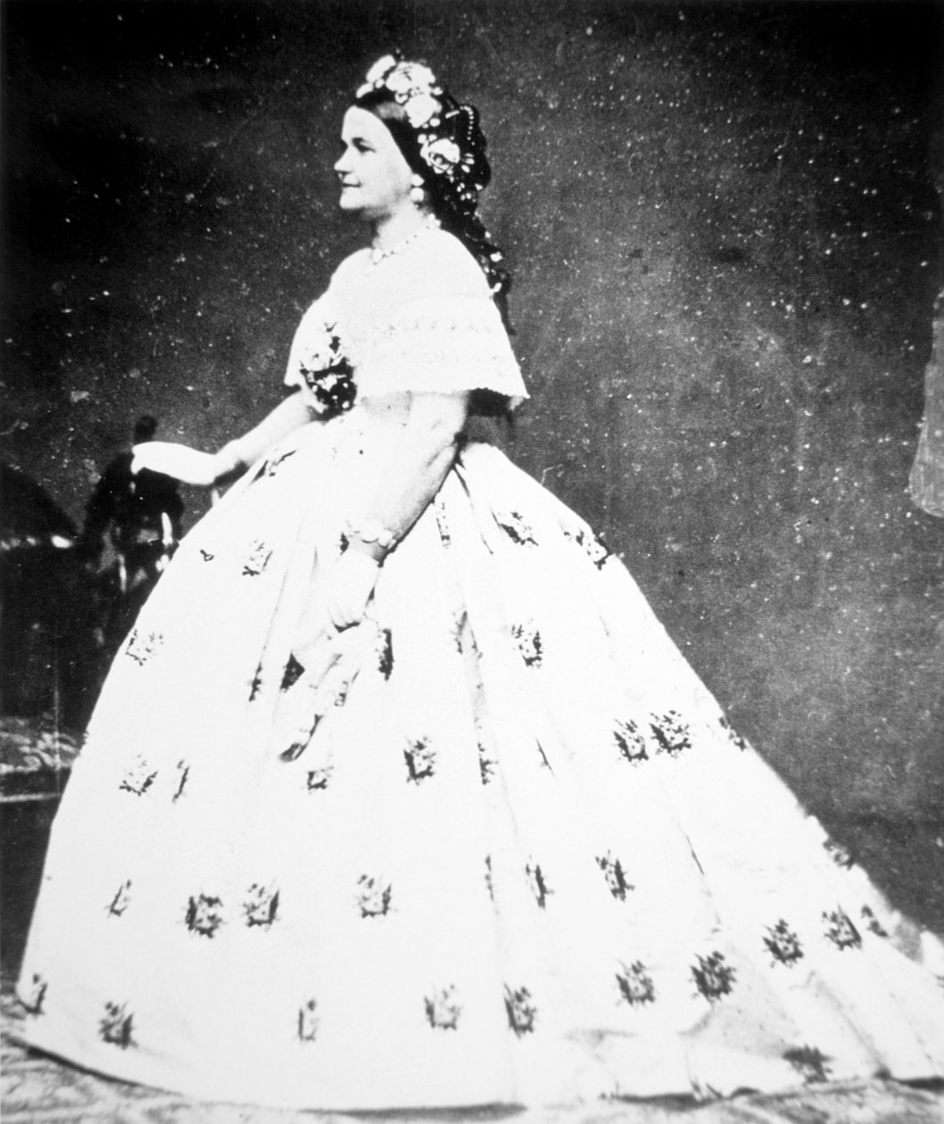 Mary Lincoln (1818-82) 1861 (b/w photo) بواسطة ماثيو برادي