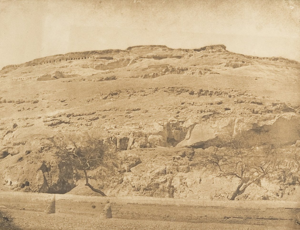 مقبرة ليكوبوليس القديمة ، في سيوت ، 1849-50. بواسطة ماكسيم دو كامب