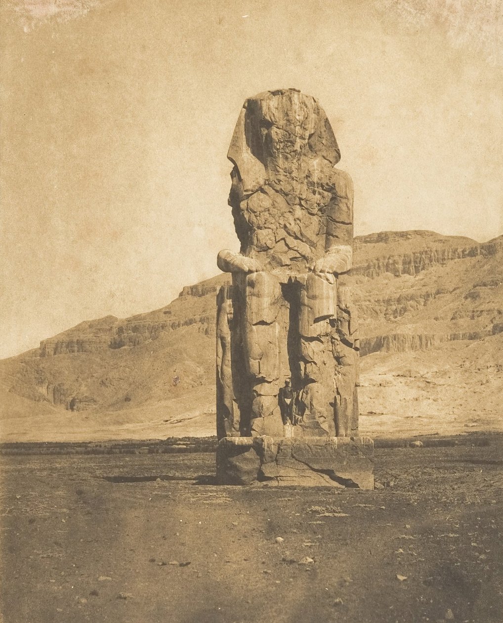 العملاق المتآلف لأمينوفيس الثالث ، في طيبة ، 1849-50. بواسطة ماكسيم دو كامب