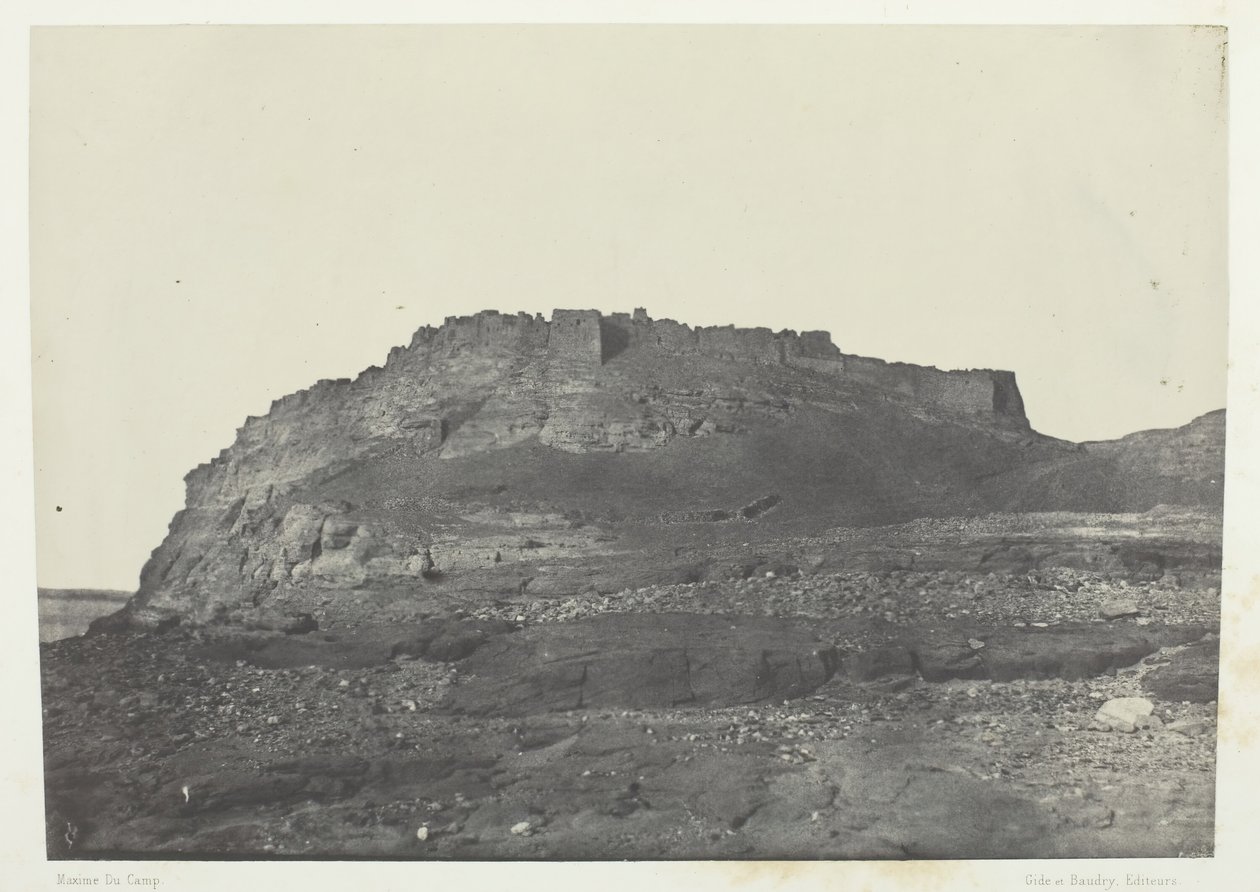 قلعة Ibrym Ancient Premmis ، منظر من الجنوب ، النوبة ، 184951 ، طبعت عام 1852. بواسطة ماكسيم دو كامب