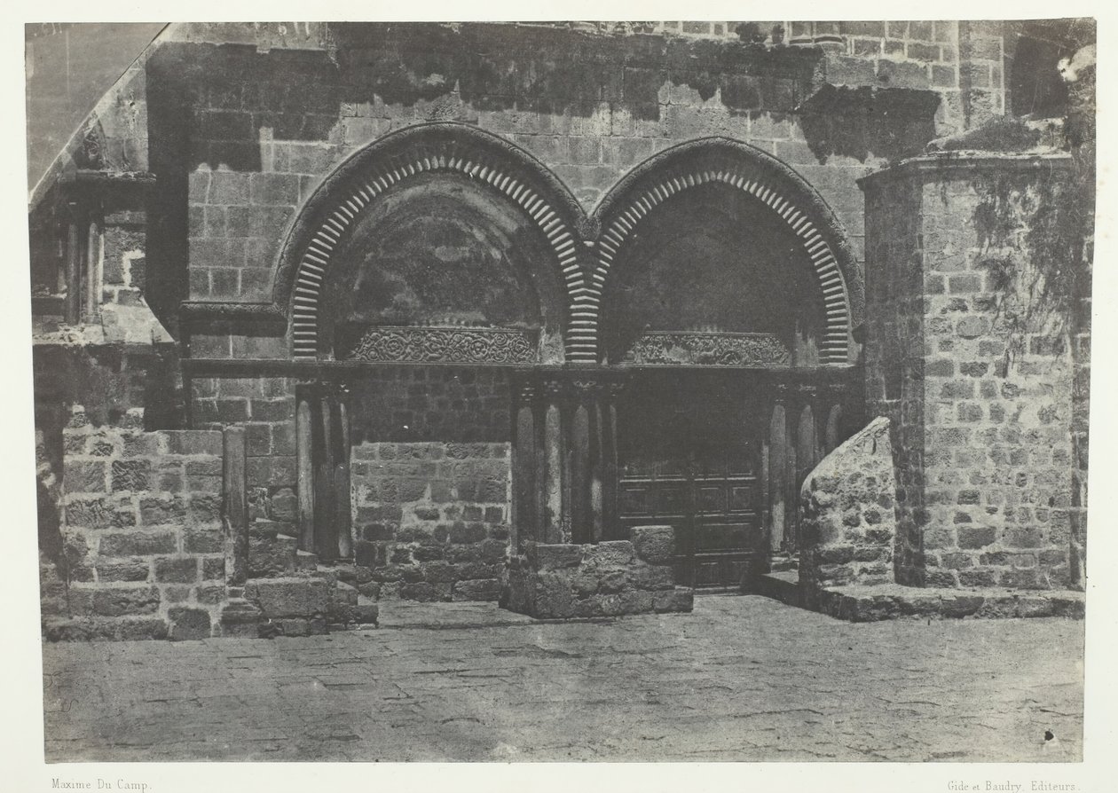 القدس ، الأروقة السفلية لكنيسة القيامة ، فلسطين ، 184951 ، طبعت عام 1852. بواسطة ماكسيم دو كامب