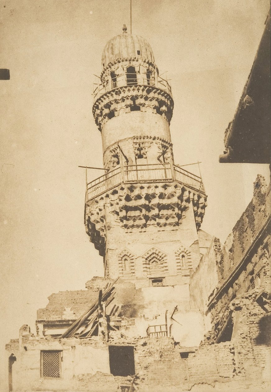 المئذنة المائلة لمسجد بيبرس بالقاهرة ، ديسمبر 1849 - يناير 1850. بواسطة ماكسيم دو كامب