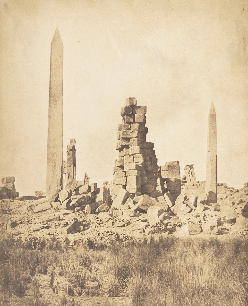 مسلات من قصر الكرنك طيبة ، 1849-50. بواسطة ماكسيم دو كامب